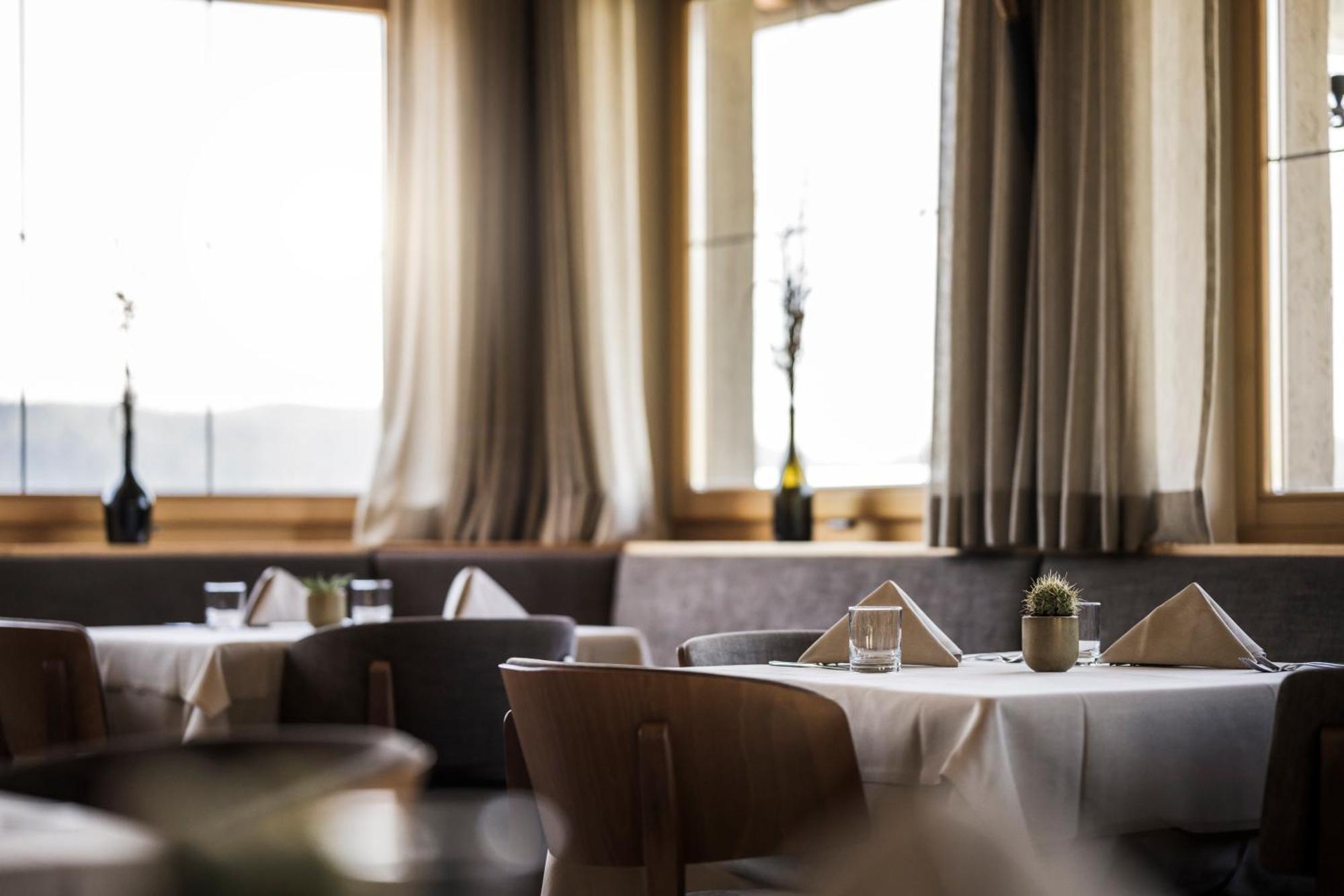 Gfell Hotel Fiè Екстериор снимка